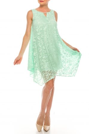 NYCC Scoop Neck Keyhole Front Swirl Lace Dress