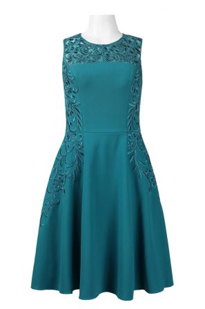 Sue Wong Crew Neck Sleevless Open Back Embroidered Ornament Pattern Crepe Dress